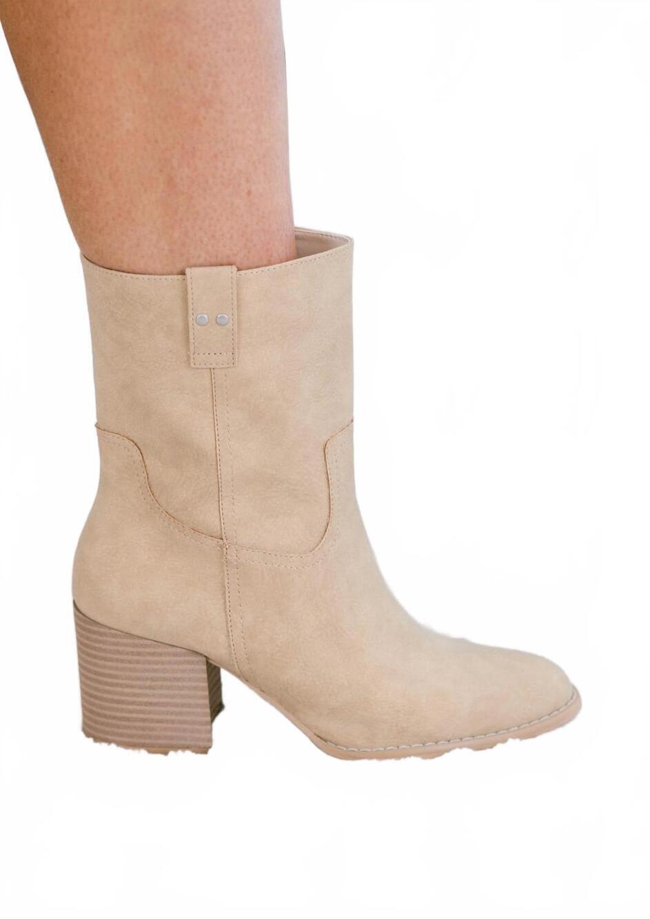 NEW OASIS SOCIETY women's louisiana saturday night bootie in camel